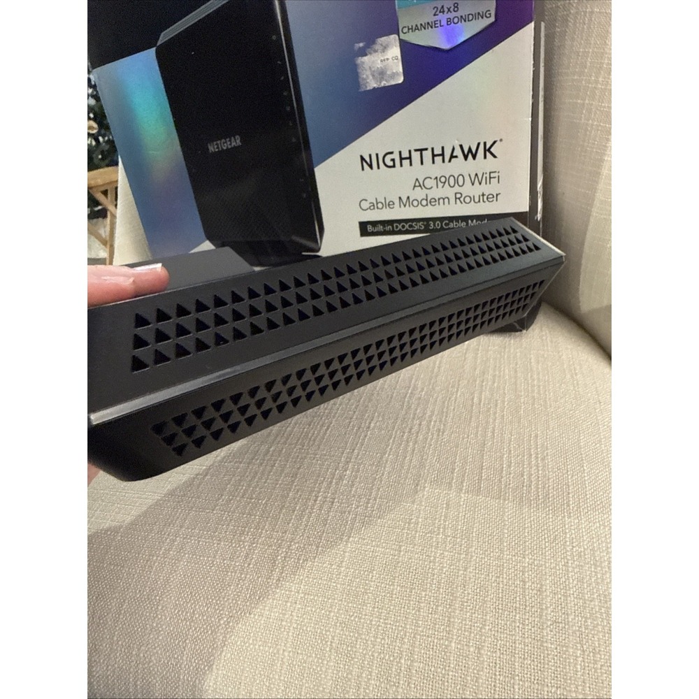 NETGEAR Nighthawk AC1900 4 Wireless WiFi 5 Router Modem C7000v2 - Picture 10 of 16